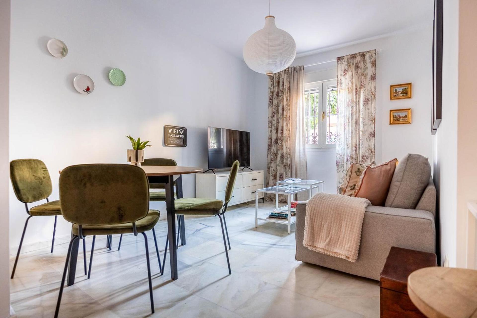 Piso Con Patio Privado Y Parking Nervion Sevilla Екстер'єр фото