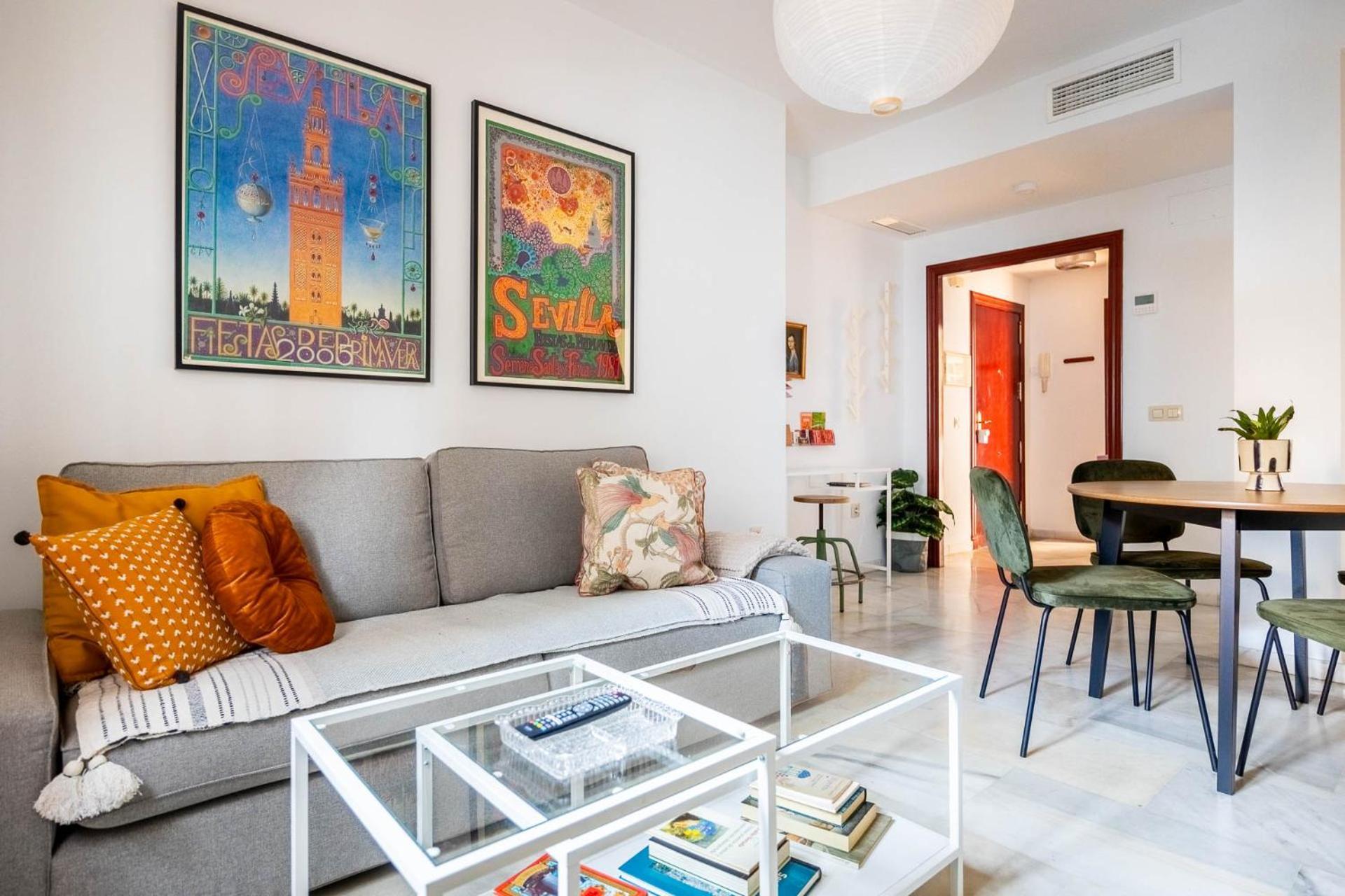 Piso Con Patio Privado Y Parking Nervion Sevilla Екстер'єр фото