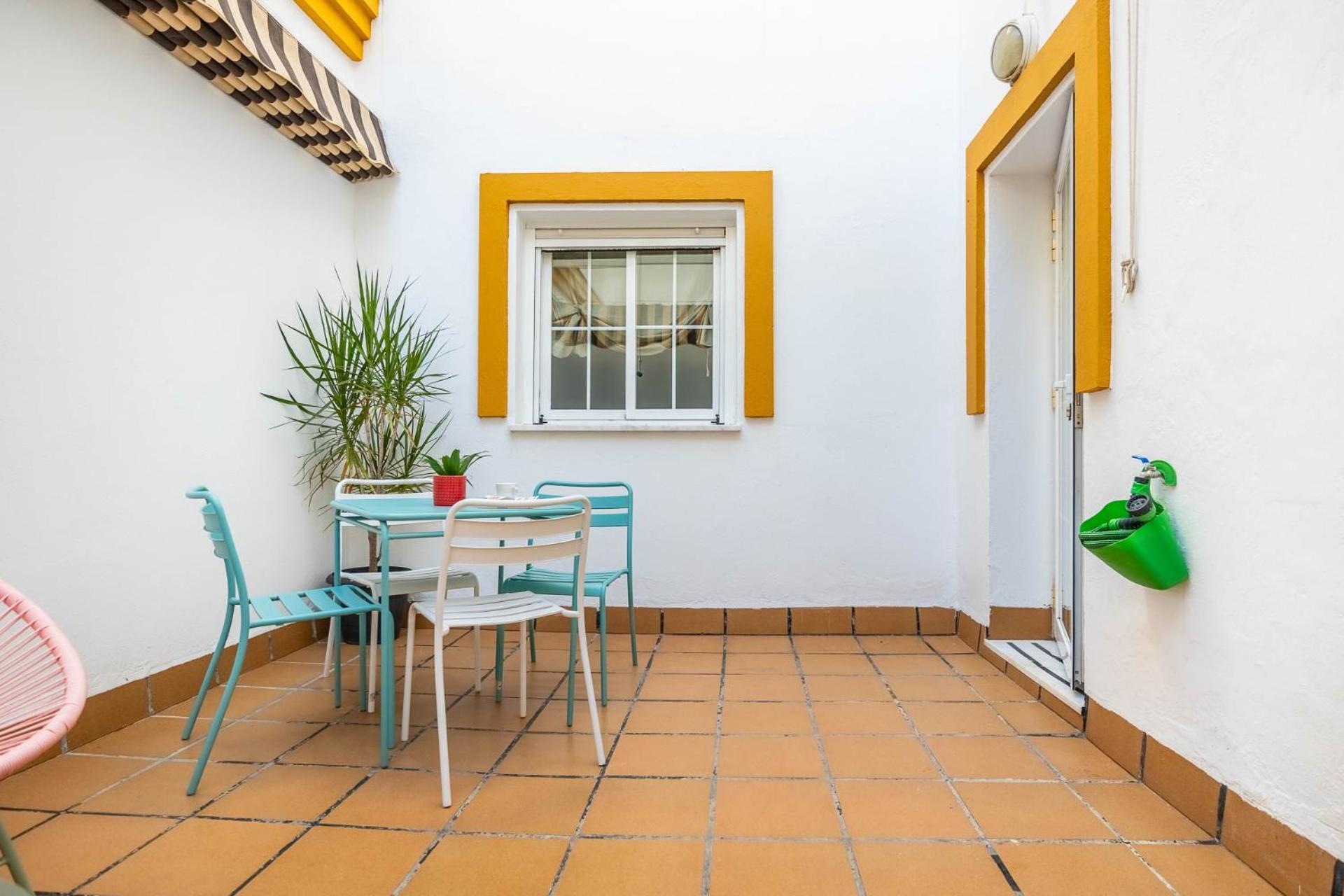 Piso Con Patio Privado Y Parking Nervion Sevilla Екстер'єр фото