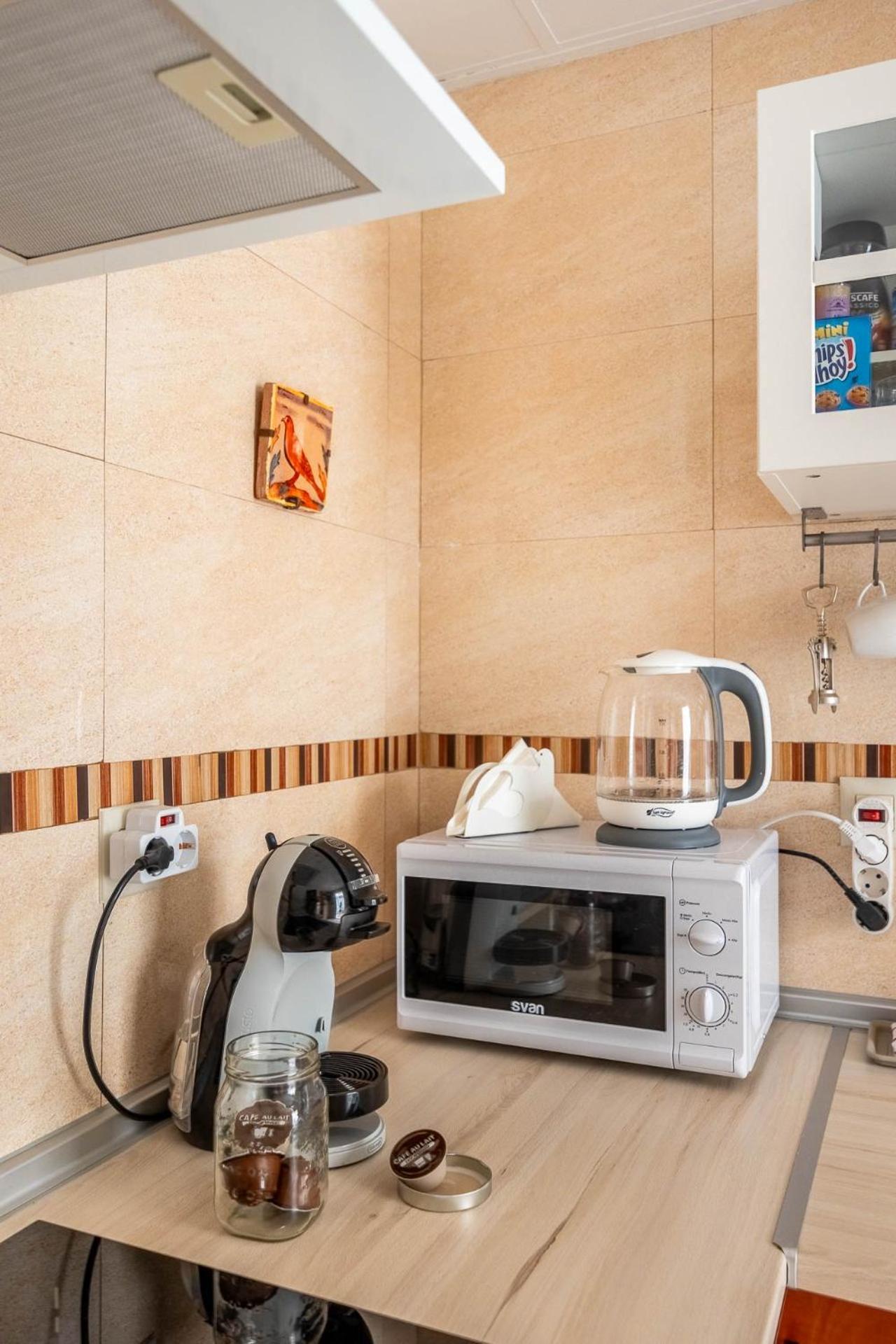 Piso Con Patio Privado Y Parking Nervion Sevilla Екстер'єр фото