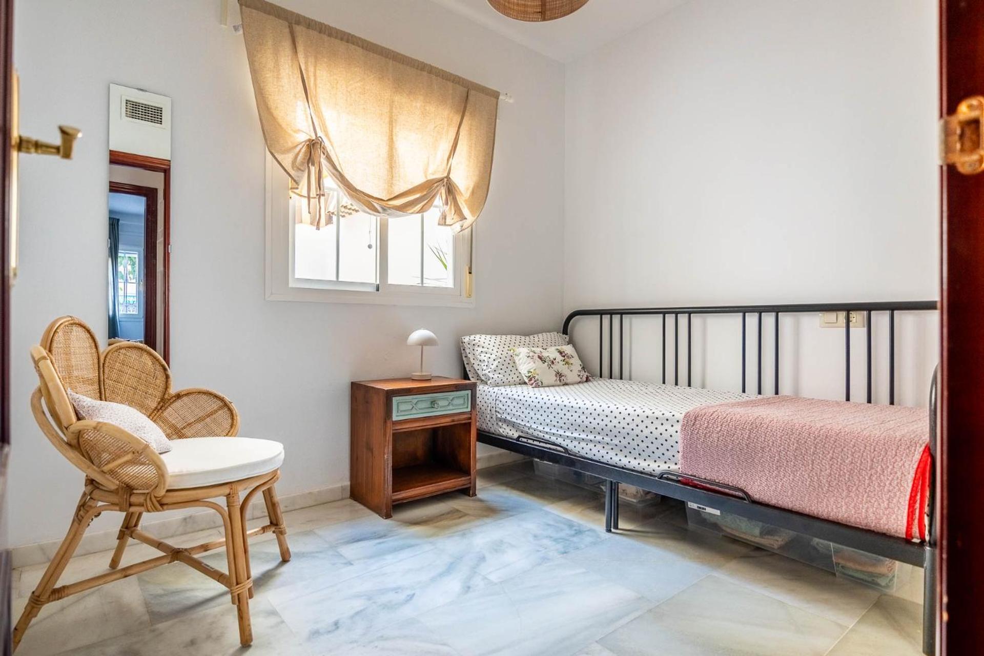 Piso Con Patio Privado Y Parking Nervion Sevilla Екстер'єр фото